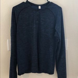 Lululemon men’s Metal Tech Vent long sleeve shirt